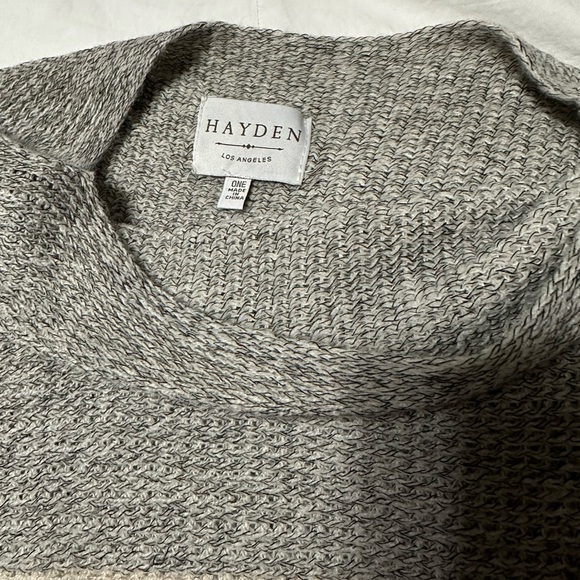 Vici fringe poncho - Picture 4 of 9